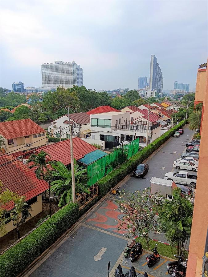 Seven Seas Condo Resort Beautiful Location Jomtien Exterior foto